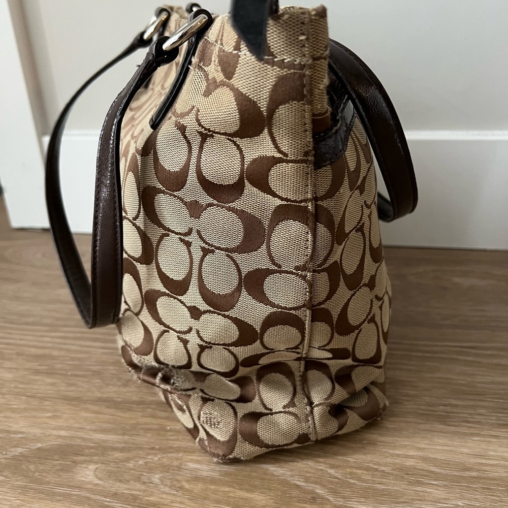 Coach Tan and Brown Signature Tote Y2K - Picture 5 of 9